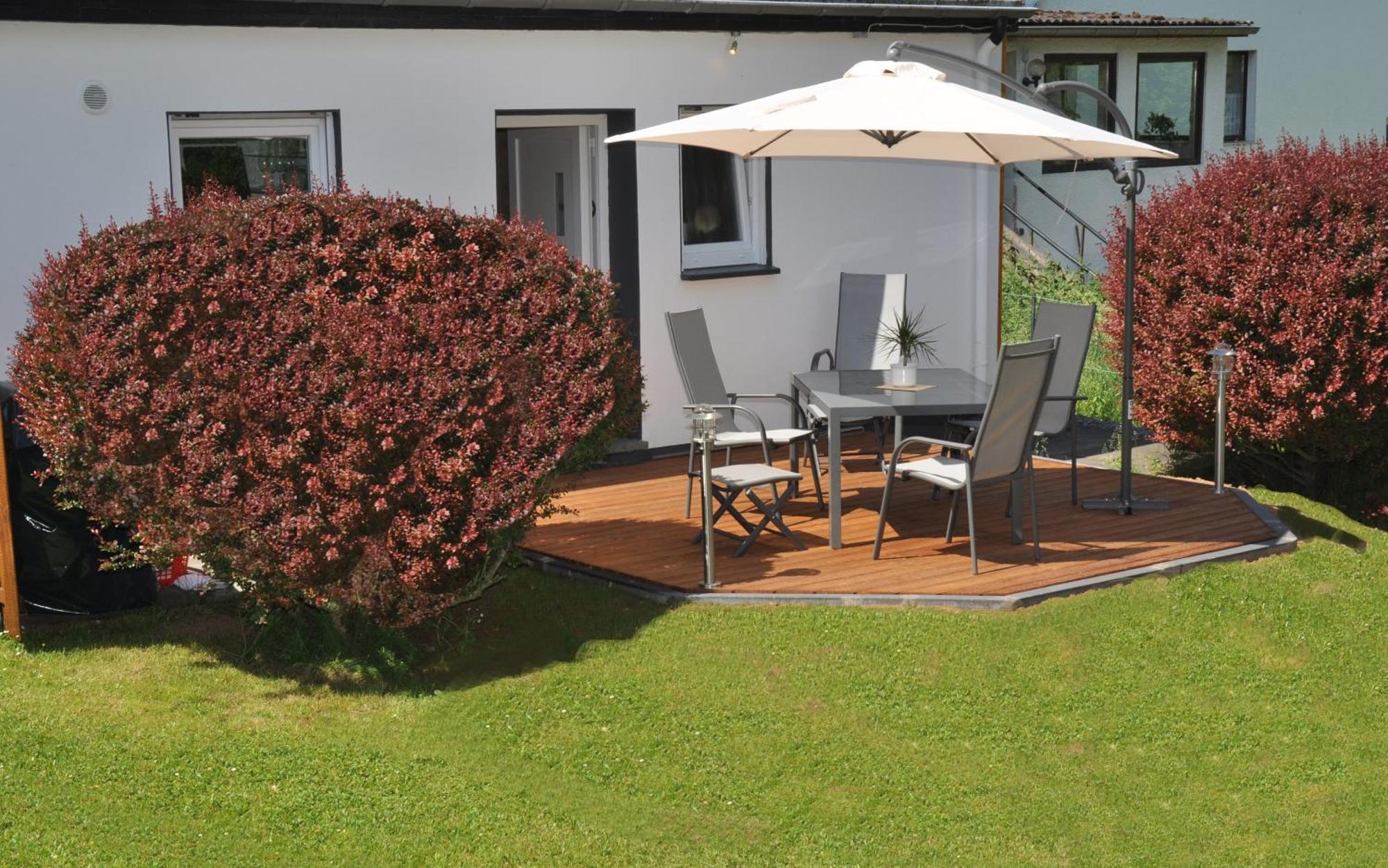 Appartamento Haus Hippelstein Gönnersdorf Esterno foto